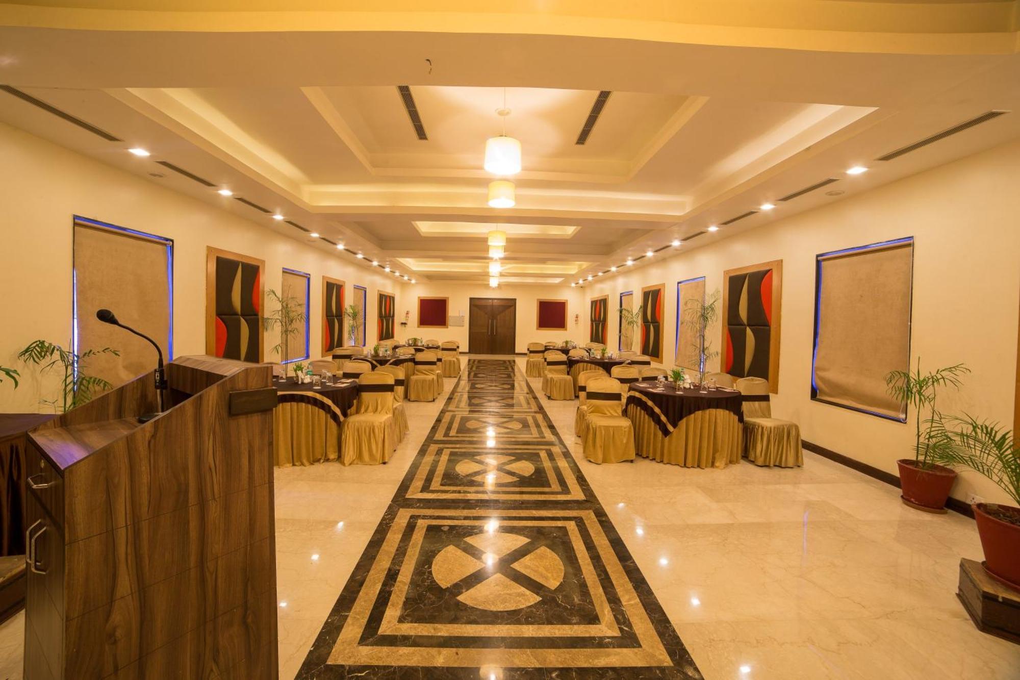 Amantra Comfort Hotel Udaipur Exterior photo