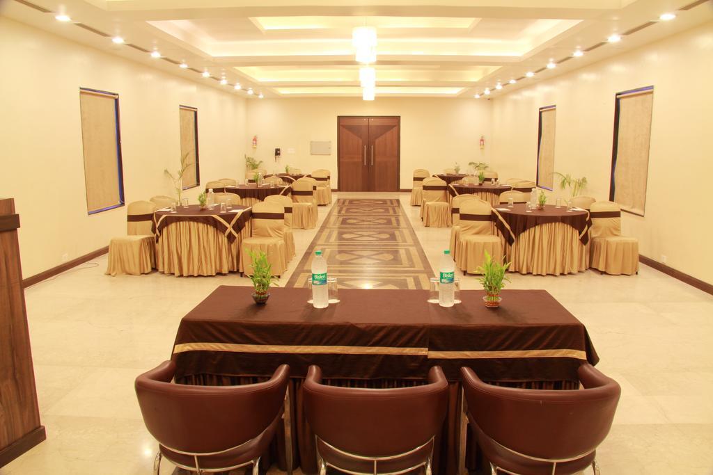 Amantra Comfort Hotel Udaipur Exterior photo